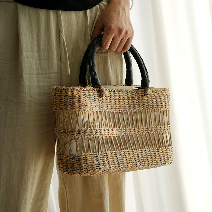 Women's handcrafted tote bag made from sustainable seagrass with stylish handles Bowlift