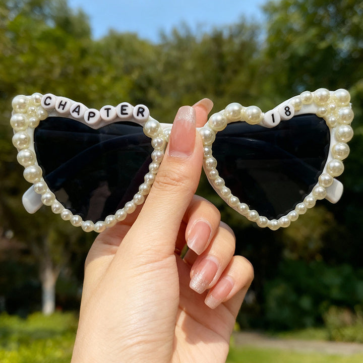 Pearl-Accented Heart-Shaped Sunglasses Bowlift
