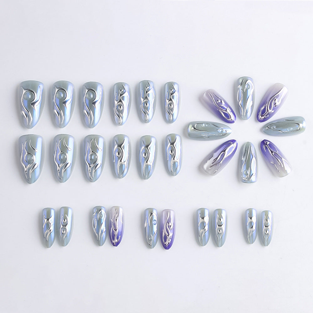 Artistic Press-On Nails with 3D Design Bowlift
