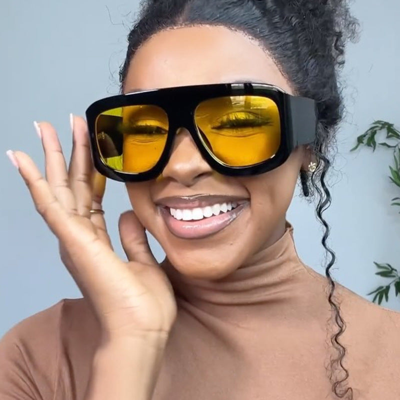 Women's fashionable oversized sunglasses with distinctive design Bowlift