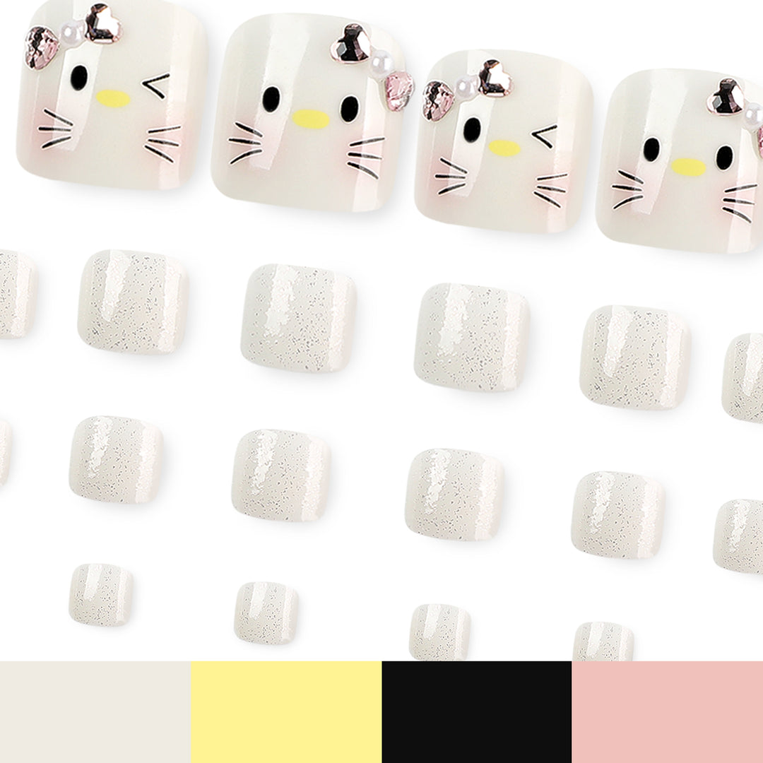 Artful toenail design with cute cat motif Bowlift