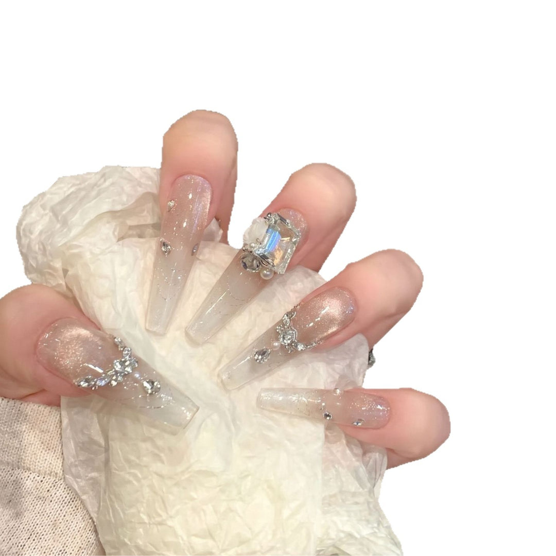 Elegant Rhinestone-Embellished Press-On Nail Set Bowlift