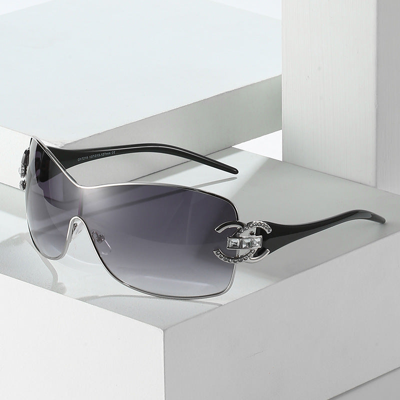Fashionable Oversized Shield Sunglasses Bowlift