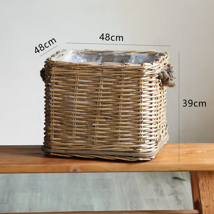 Storage basket with handcrafted details Bowlift