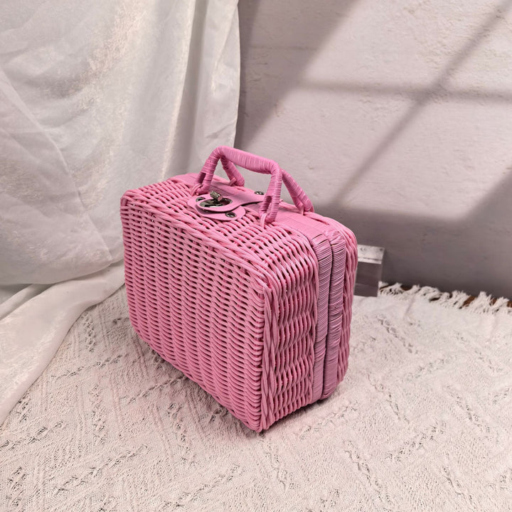 Ladies elegant and stylish cosmetic case Bowlift