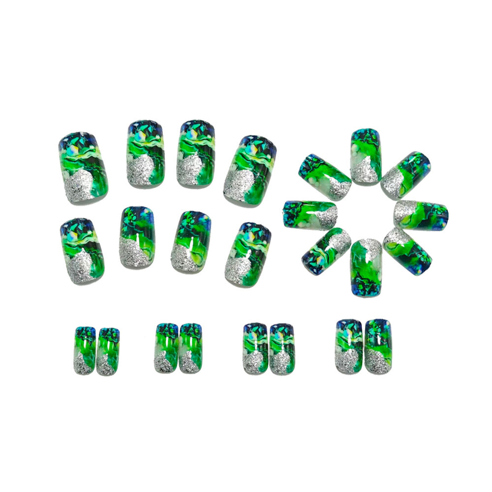 Exclusive Art Nail Creation in Maritime Style Bowlift