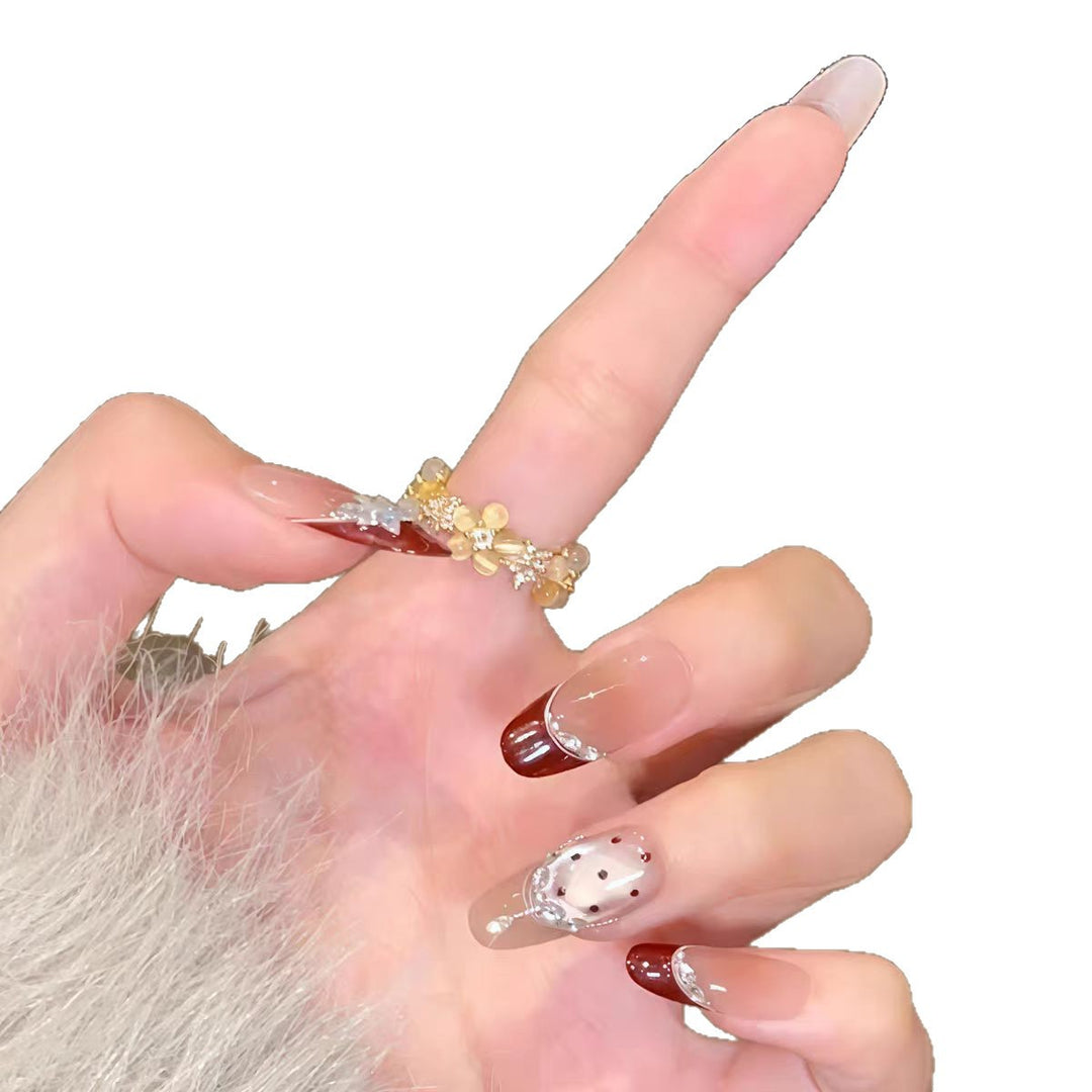 Artificial nails with elegant ombre look Bowlift