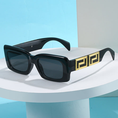Women elegant square sunglasses with luxurious gold accent Bowlift