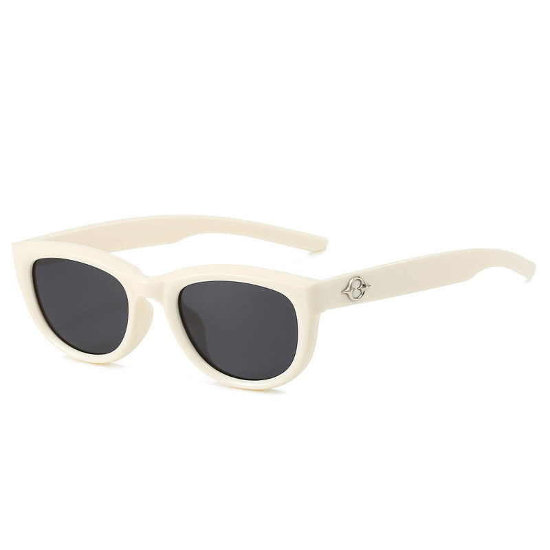 Women's Cat-Eye Sunglasses with Durable Frame and UV Protection Bowlift