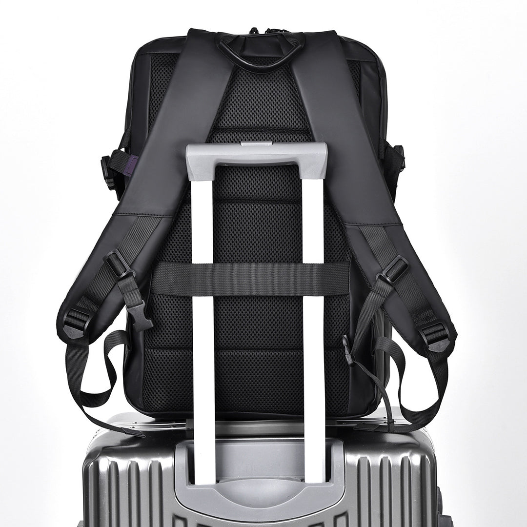 Sleek Modern Commuter Backpack Bowlift