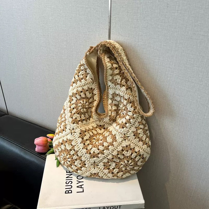 Hand-knotted shoulder bag with unique floral pattern Bowlift