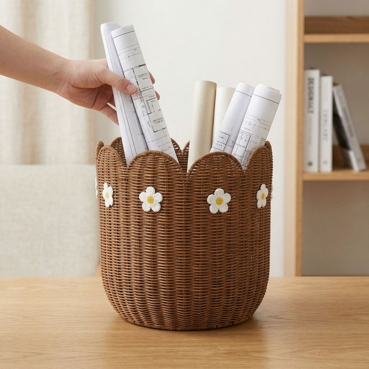 Decorative basket with wavy edge Bowlift
