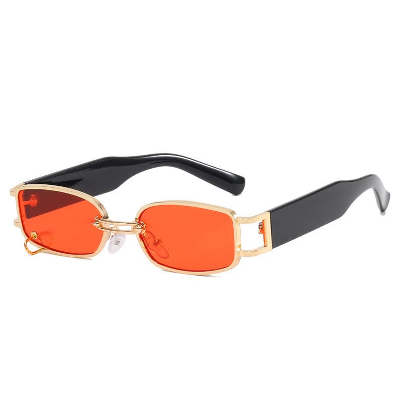 Ladies sunglasses in luxurious rectangular design with golden accents Bowlift