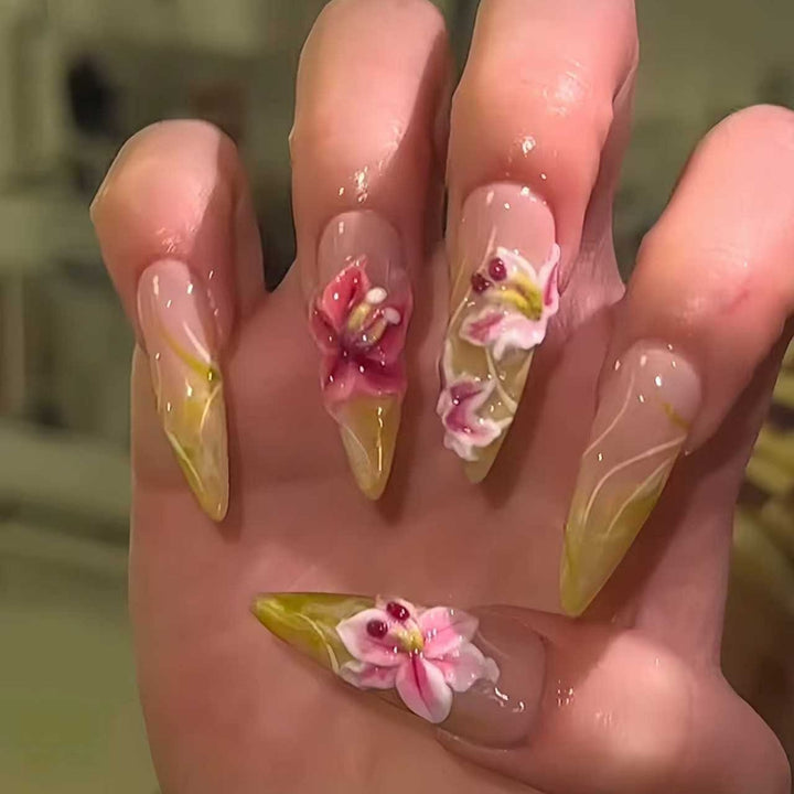 Luxurious 3D Floral Nail Enhancements Bowlift