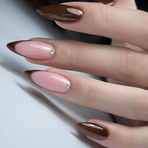 Press-On Nail Art Set with Elegant French Tips Bowlift