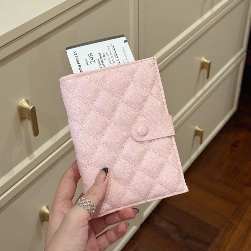 Quilted Leather Travel Document Organizer Bowlift