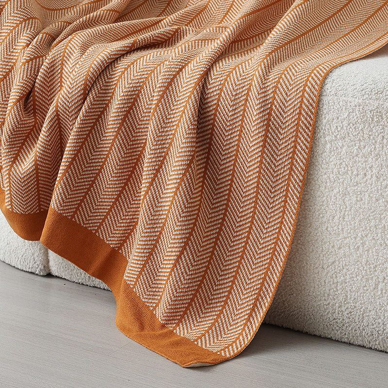 Ladies cuddle blanket with zigzag pattern Bowlift
