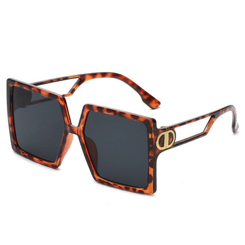 Women's Elegant Oversized Sunglasses with Geometric Frame and Polarized Lenses Bowlift