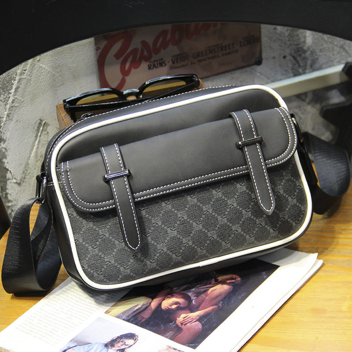 Versatile crossbody bag with durable exterior material Bowlift