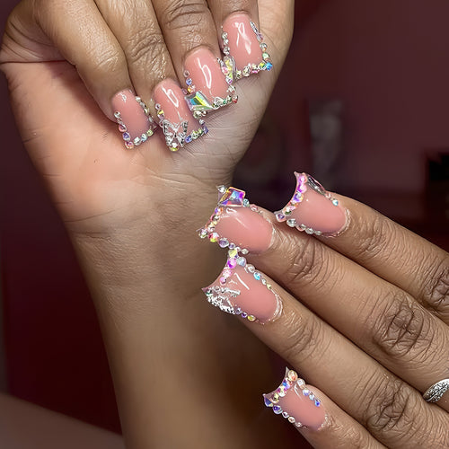 Rhinestone-Embellished Press-On Nail Art Bowlift