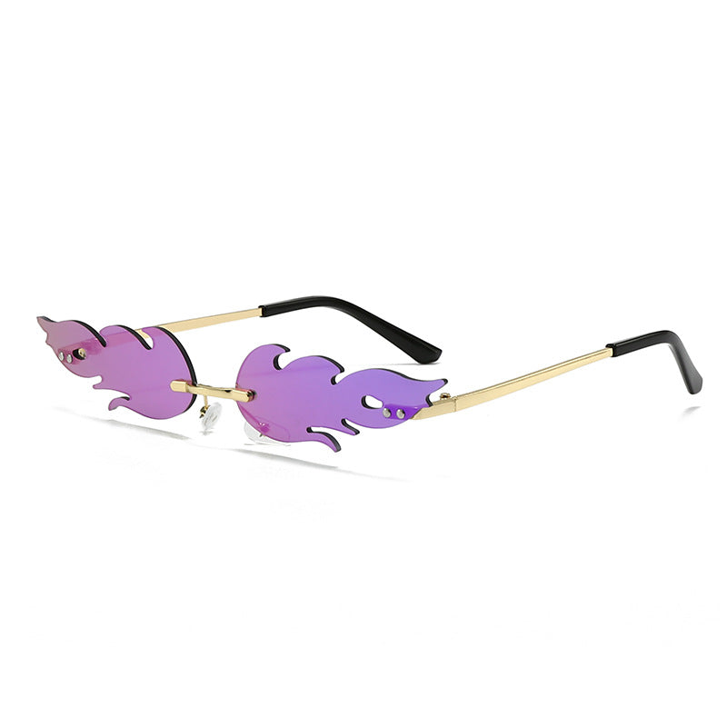 Ladies extravagant sunglasses in creative flame design Bowlift