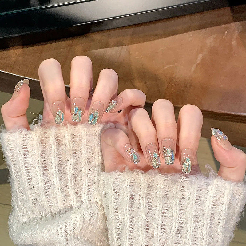 Glamorous artificial nail set with luxurious glitter elements Bowlift