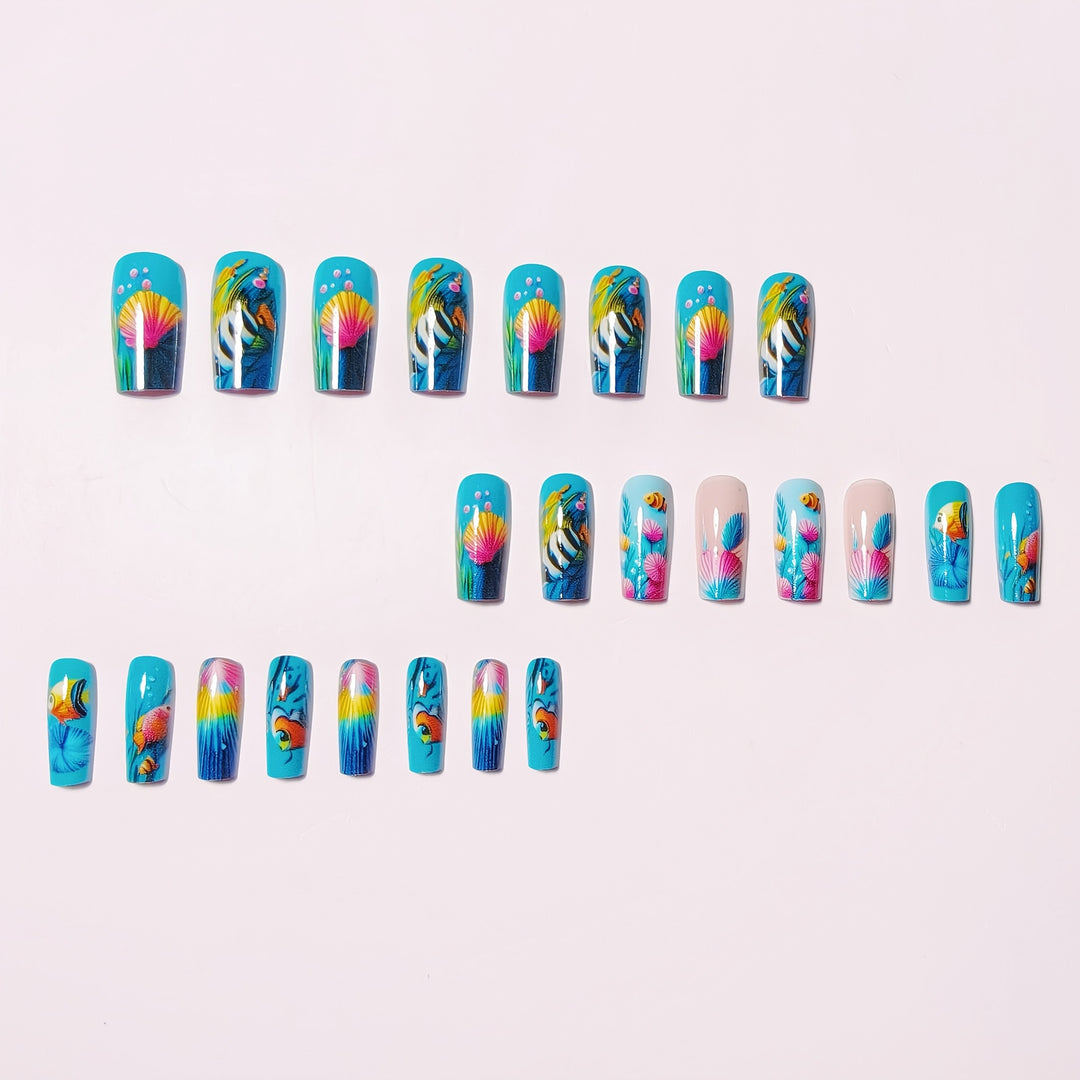 Underwater-Themed Extravagant Nail Art Bowlift