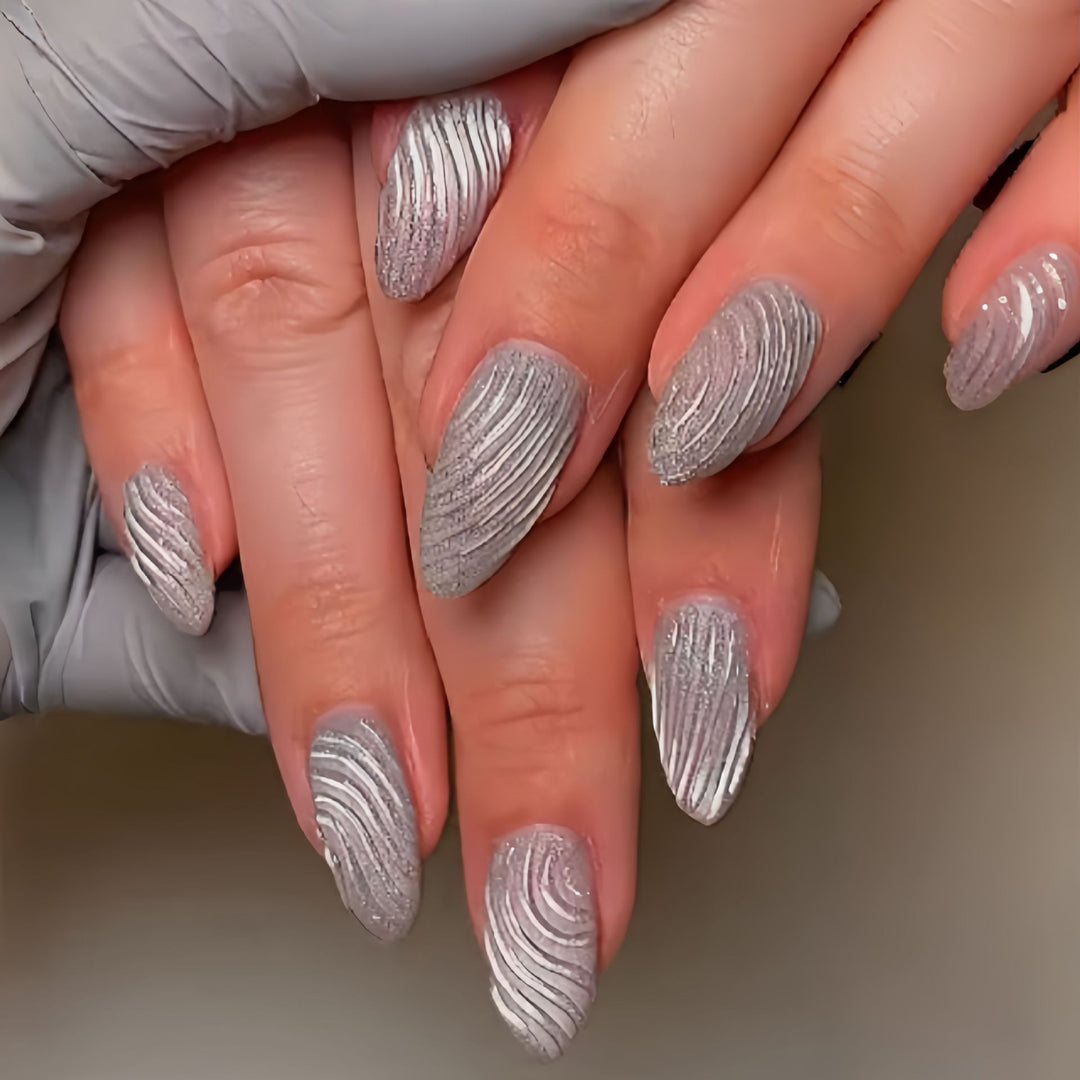 Sculpted Press-On Nail Art Bowlift