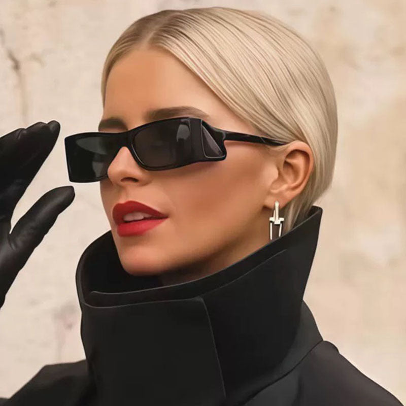 Ladies extravagant sunglasses in geometric design Bowlift