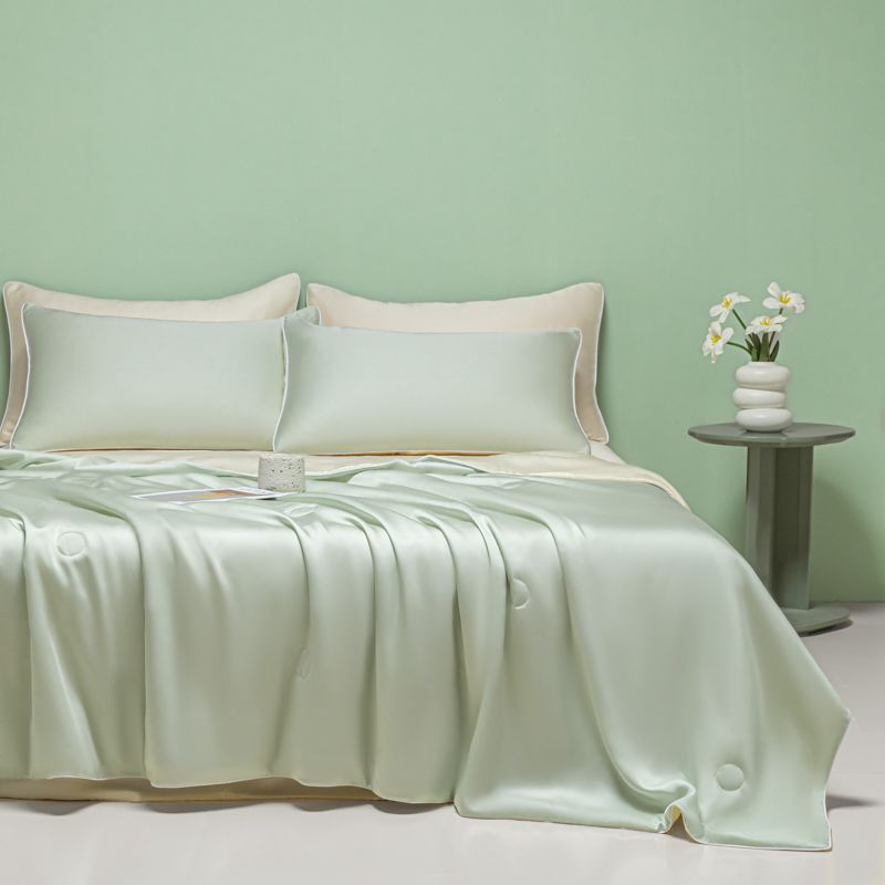 Ladies satin bed linen with stylish design Bowlift