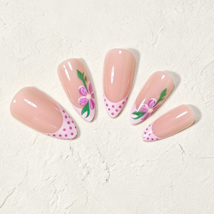 Artistic Floral Design Press-On Nails Bowlift