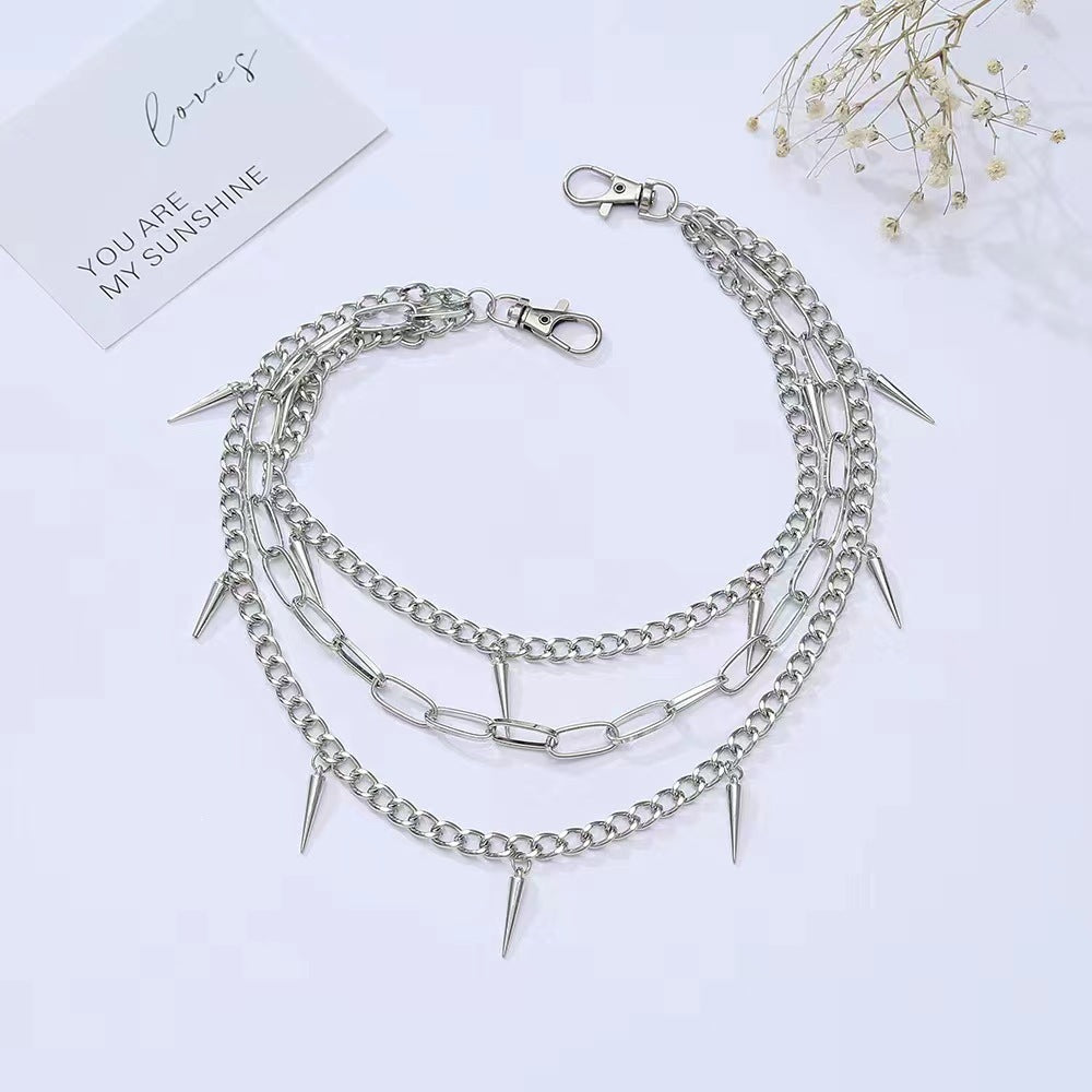 Fashionable chain belt with spiked details Bowlift