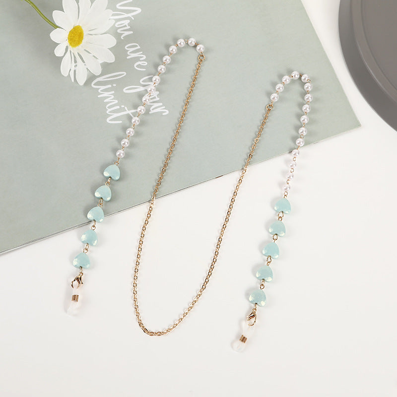 Heart Charm Eyewear Chain Bowlift