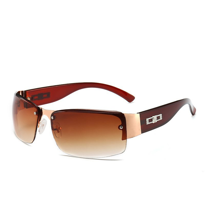 Ladies sporty sunglasses with wide frame and gradient lenses Bowlift