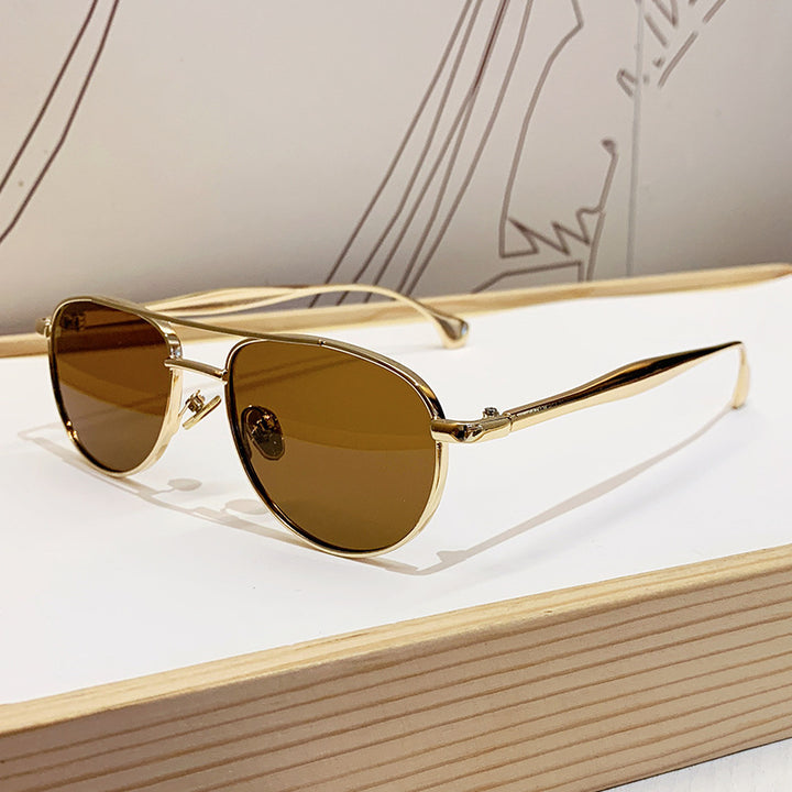 Ladies fashionable pilot sunglasses with elegant gold frame Bowlift