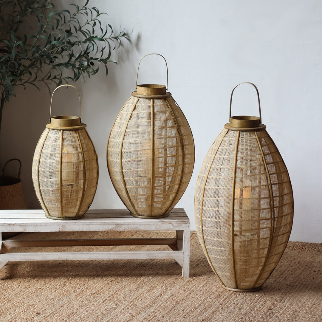 Handcrafted lantern made of natural materials Bowlift