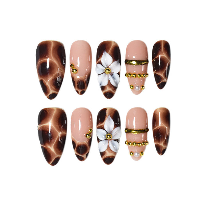 Artistic Floral-Inspired Press-On Nail Art Bowlift
