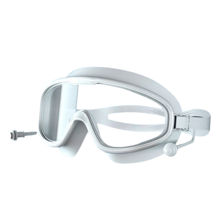 Diving mask with field of vision optimization and anti-fog technology Bowlift