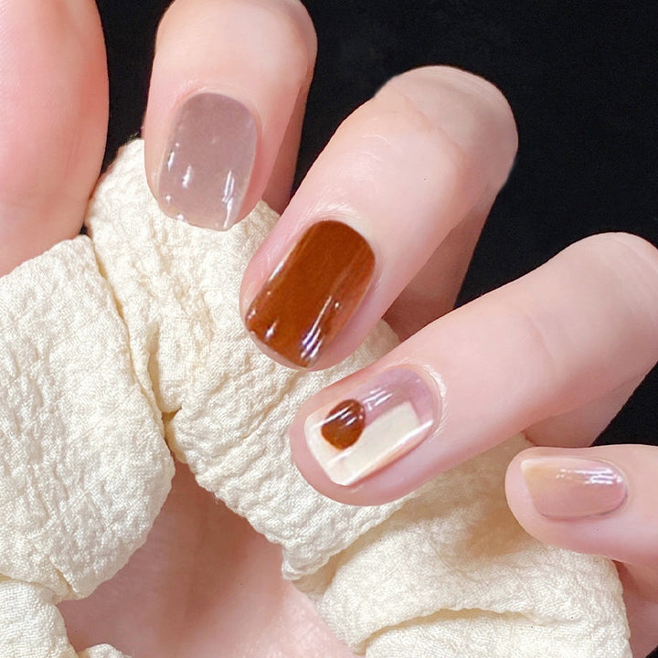 Artful nail art with unique design elements Bowlift