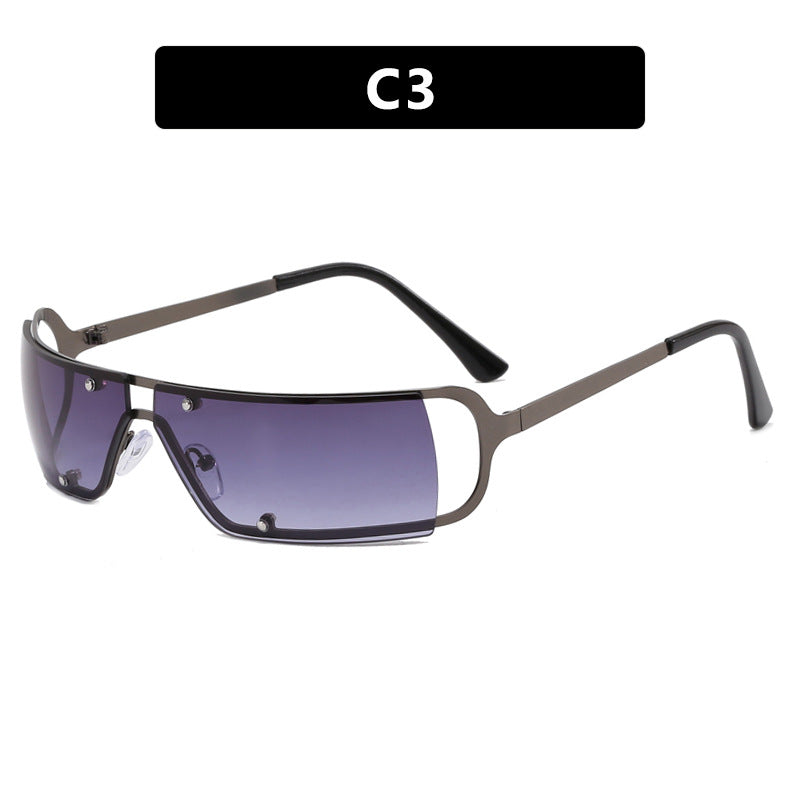 Ladies sporty glasses with protective polycarbonate lens Bowlift