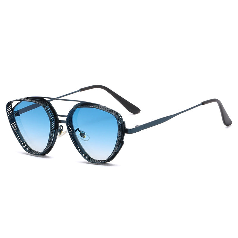 Ladies extravagant sunglasses in modern polygon design Bowlift