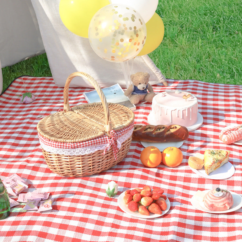 Women's basket with decorative fabric trim and practical carrying handle Bowlift