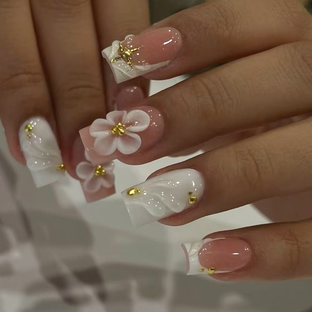 Floral-Themed 3D Nail Art Set Bowlift