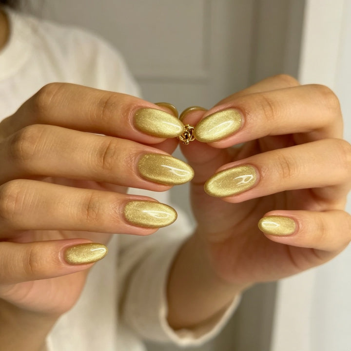 Glittering Almond-Shaped Press-On Nails Bowlift
