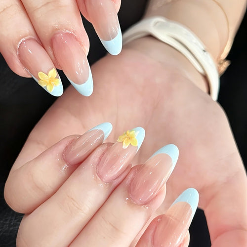 Floral-Designed Press-On Nail Set Bowlift