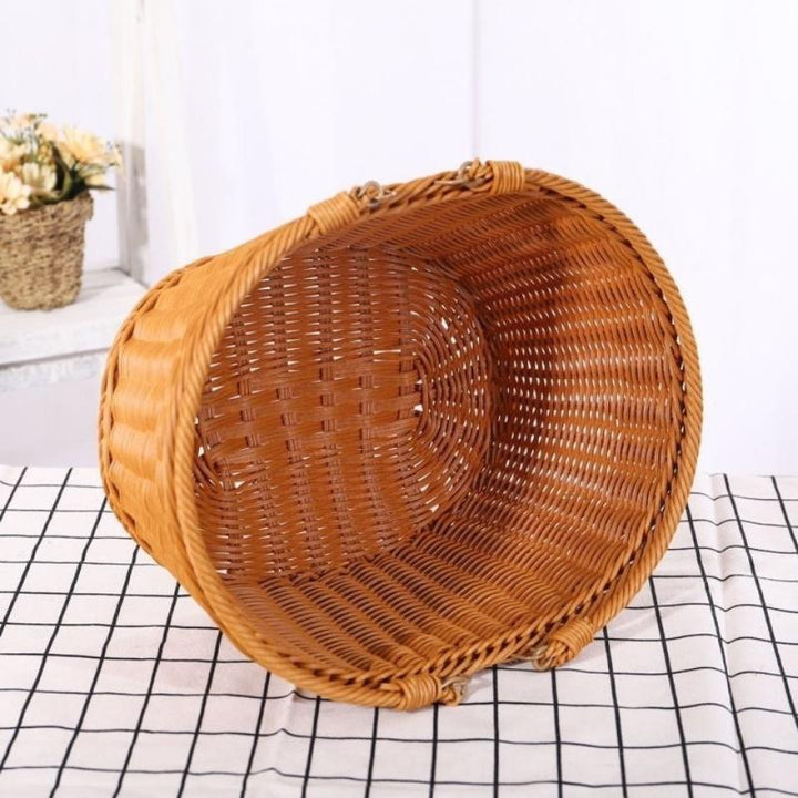 Woven Picnic Basket Bowlift