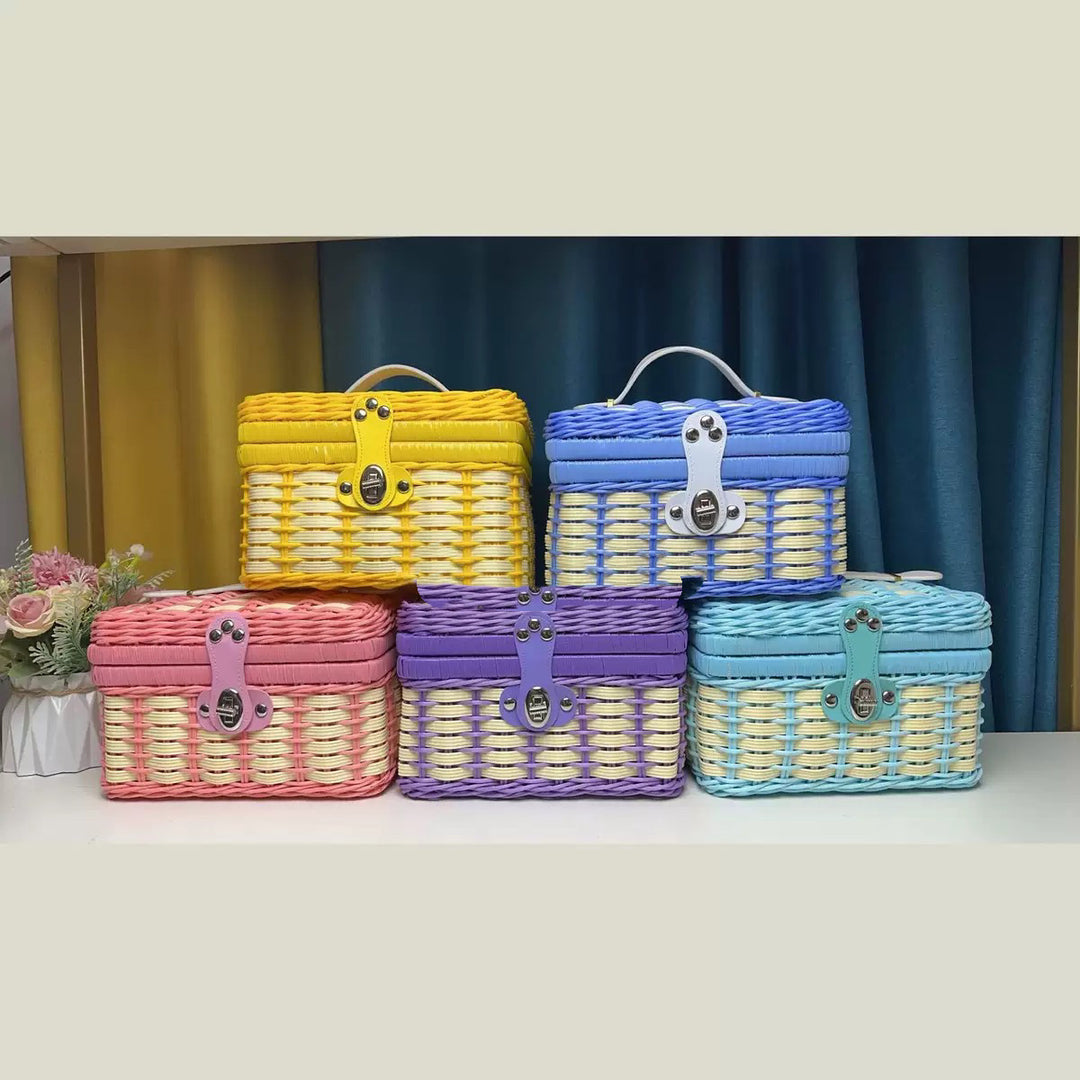 Women Robust Rattan Storage Box Bowlift