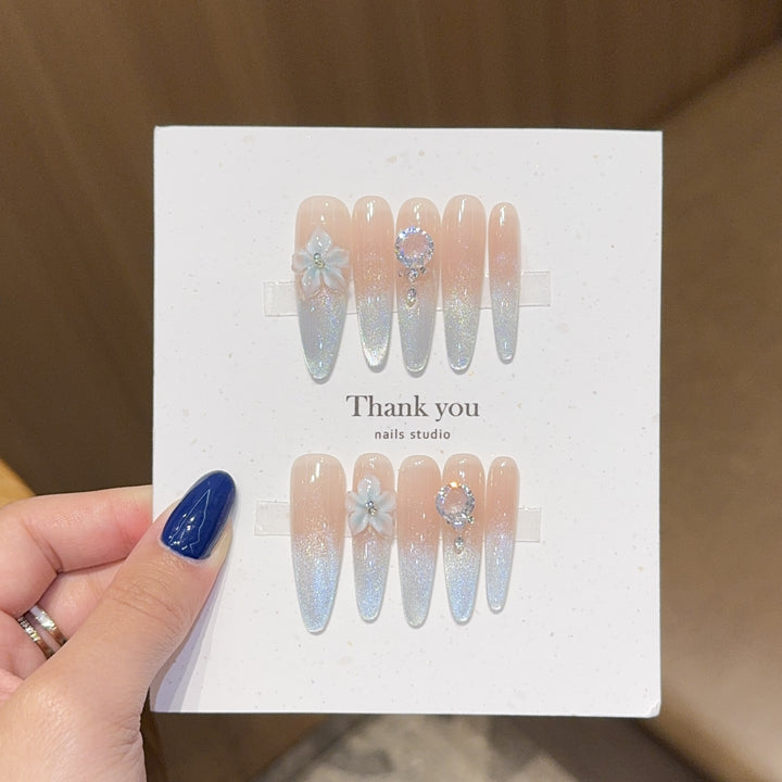 Artificial Nails Set with Shimmering Ombre Effect and Floral Accents Bowlift
