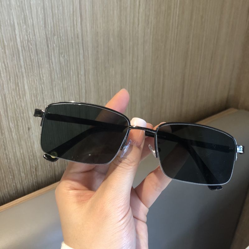 Chic Oversized Square Frame Sunglasses Bowlift