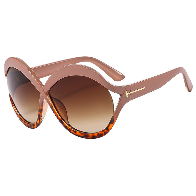 Women's extravagant Cat-Eye sunglasses with curved frame Bowlift
